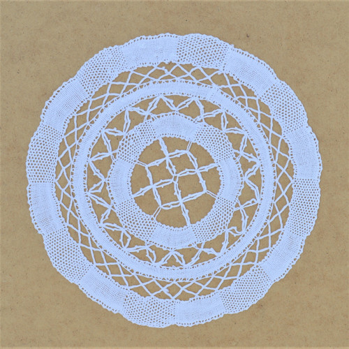 Kruhová paličkovaná dečka pr. 20cm
