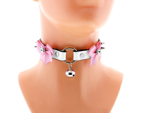Kožený obojek s kroužkem hroty kittenplay collar