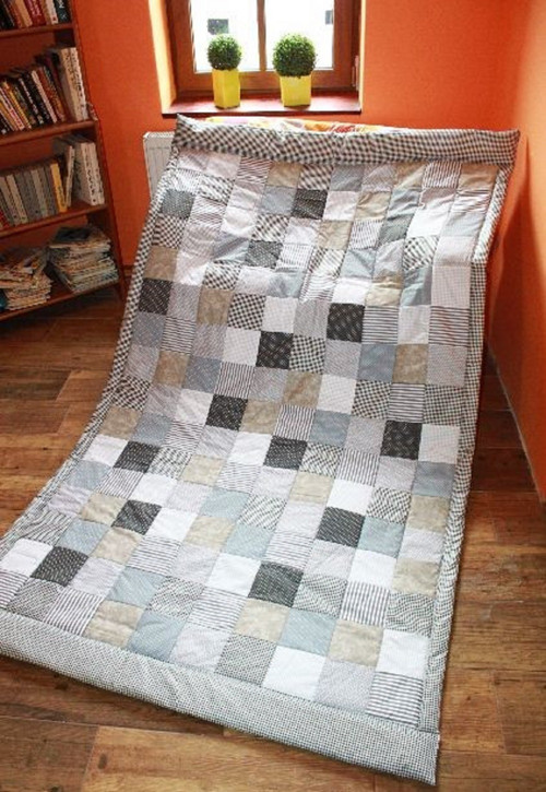 Do šedo béžova ..přehoz či přikrývka patchwork