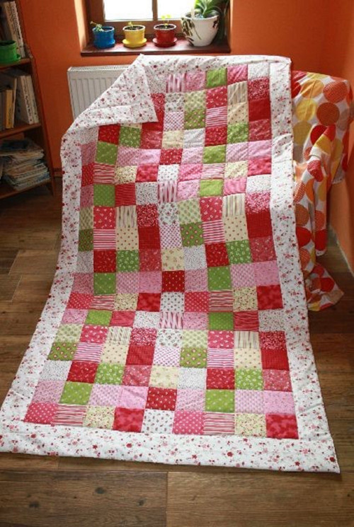 Bordo s květinkou patchwork přehoz či přikrývka