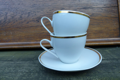 Zlatá linka...šapo, československý porcelán