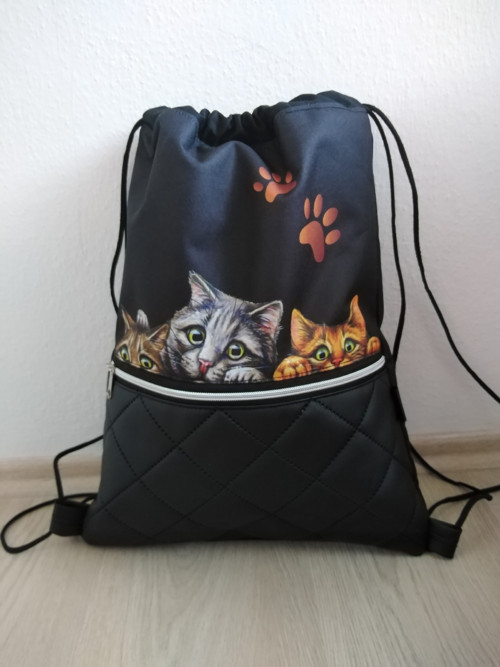 Vak na záda - kočky — foto 1