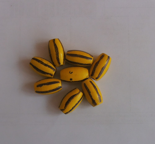 Dřevěné korálky 9x16mm