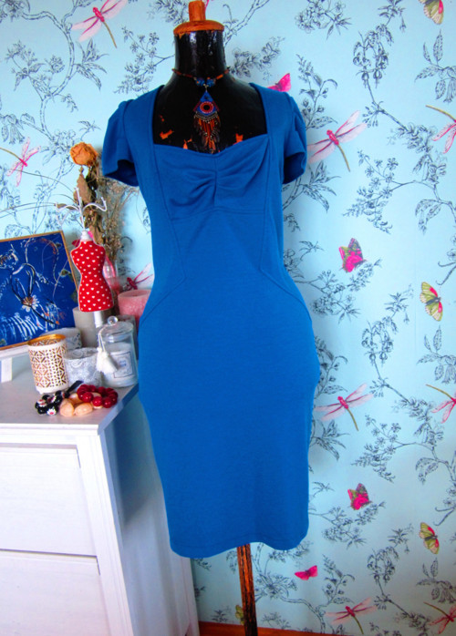 Pouzdrové šaty kobalt blue, vel.42