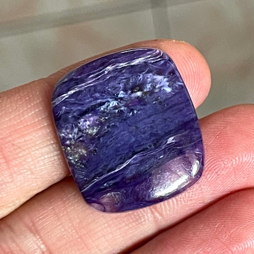 Čaroit kabošon čtverec / cushion 25x22x6mm