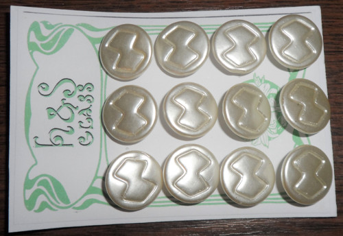 12x starožitné SKLENĚNÉ knoflíky, voskované