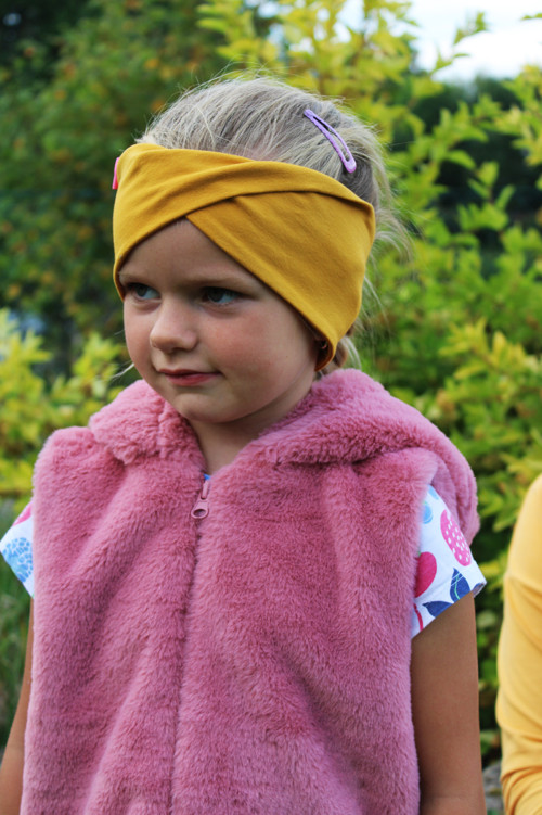 Čelenka " mustard " jednobarevná