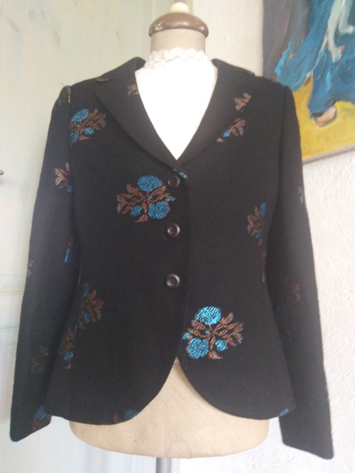 Vyšívané chrpy — foto 1