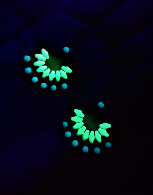 Náušnice UV Crescent Bright Green