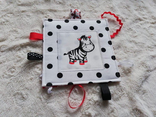Muchláček zebra