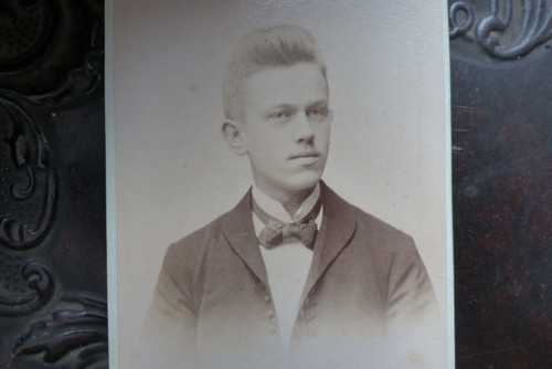 S motýlkem... kabinetní fotografie