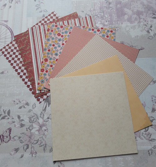 Scrapbookové papíry 15x15cm