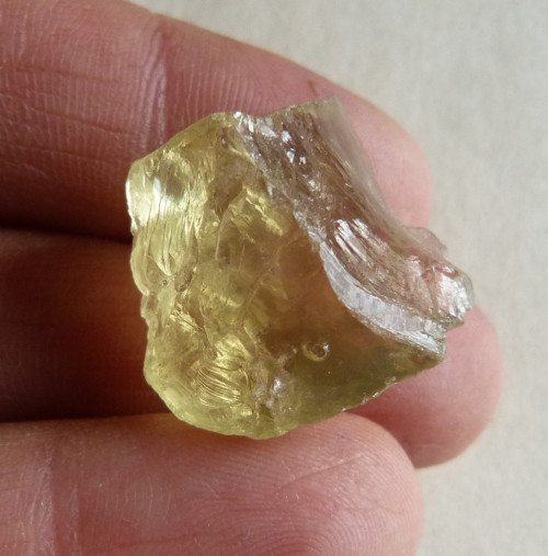 Brazilit (Lemon Quartz) surový - 2,4 cm - Extra — foto 1
