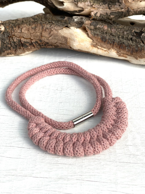 Bavlněný šňůrový náhrdelník “Macrame PASTEL MIX”