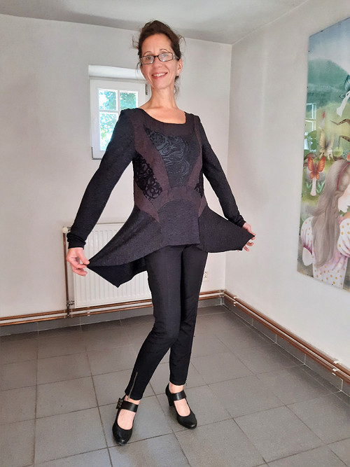 Tunika dámská s koráky — foto 1