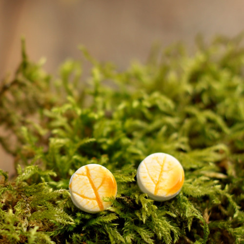 List oranžový - pecky 12 mm