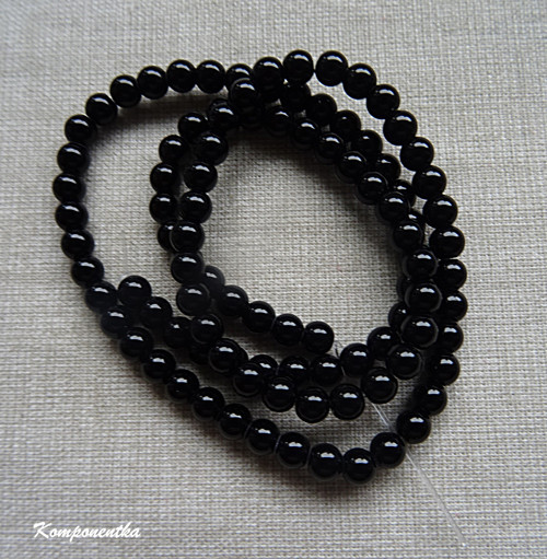 Achát černý -polodrahokam 4mm 10kusů