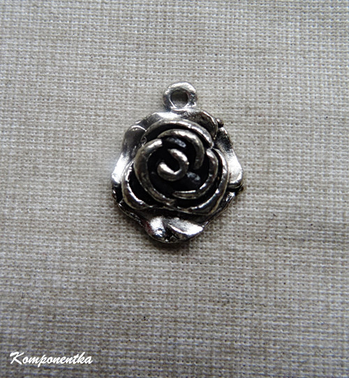 Přívěšek květ růžičky 18x15mm 1kus