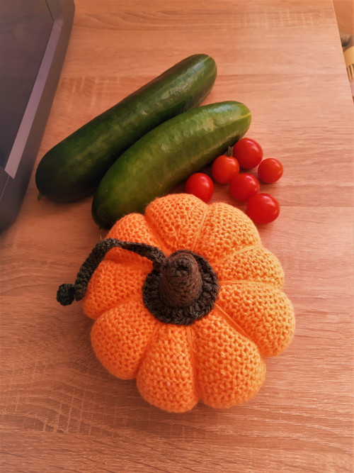 Háčkovaná dýně - průměr 15 cm — foto 1