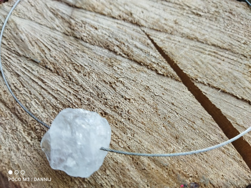 Náhrdelník s křišťálem — foto 1