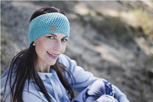 Čelenka ze 100 % merino vlny LOVE - aqua