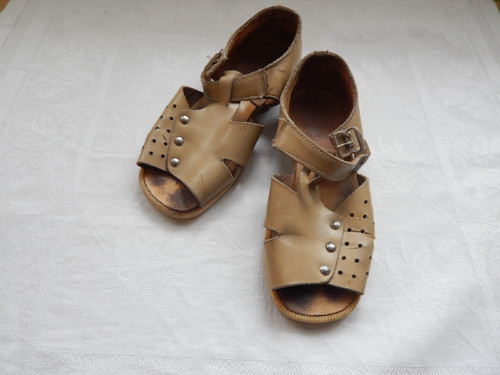 Dětské RETRO sandály 19 cm