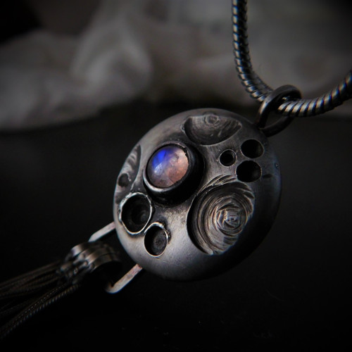 Měsíc... — foto 1