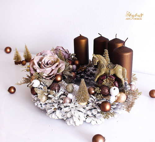 Luxusní elegantní adventní věnec — foto 1