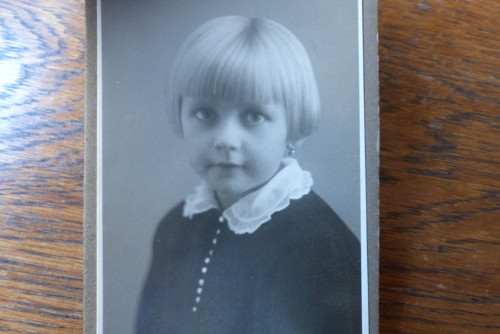 Malá slečna.. kabinetní fotografie