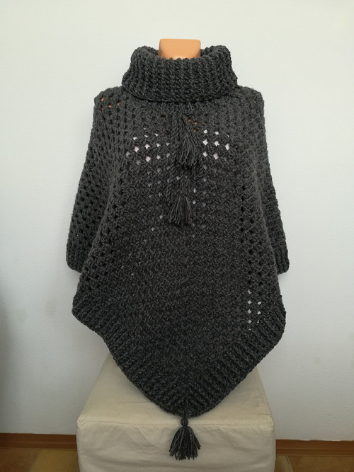 Teplé poncho s rolákem — foto 1
