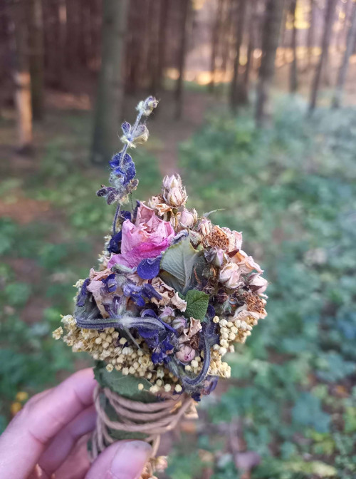 Bylinný vykuřovací smotek — foto 1