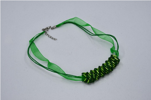Šitý náhrdelník - Green