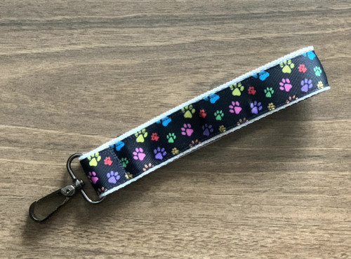 Klíčenka Bílá/barevné tlapky — foto 1