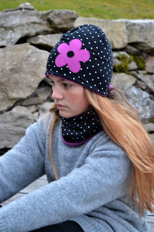 Čepička puntíkatá s fleecem — foto 1