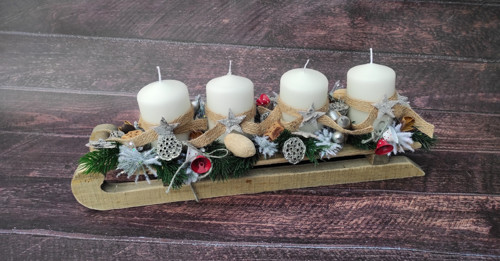 Adventní svícen sáně