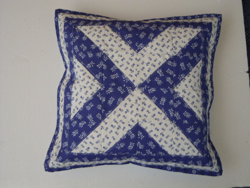 Polštář patchwork 42x42 cm modrobílý — foto 1