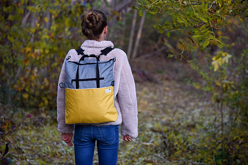 PENTABACKPACK - šedá se žlutou — foto 1