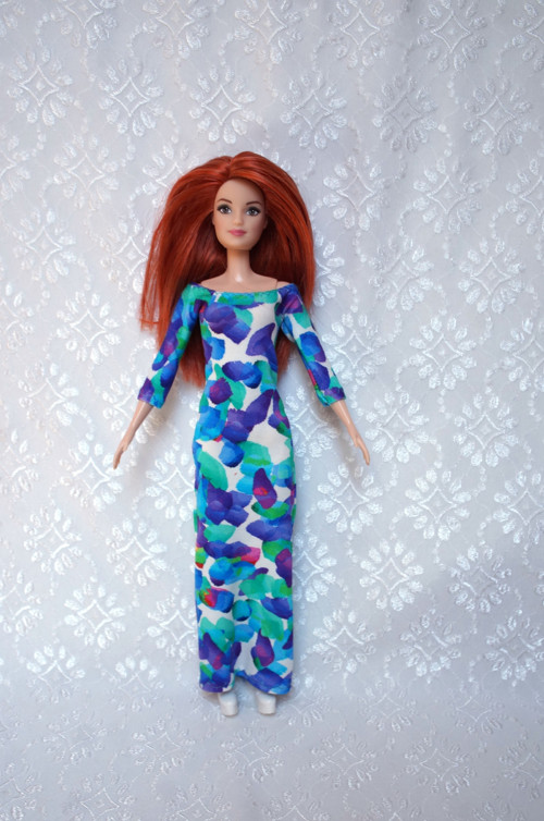 Šaty pro Barbie — foto 1