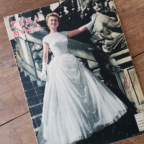 ŽENA a MÓDA ... módní časopis ... 11/1954 — foto 1