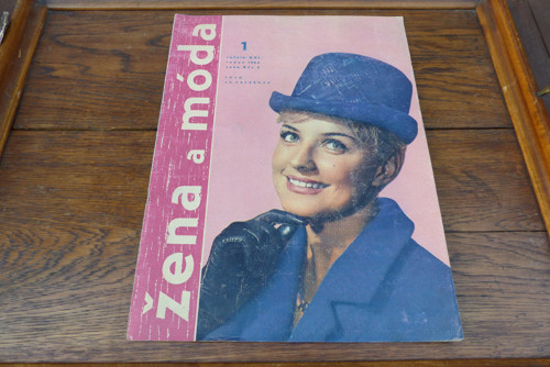 Časopis Žena a móda, číslo 1/1964