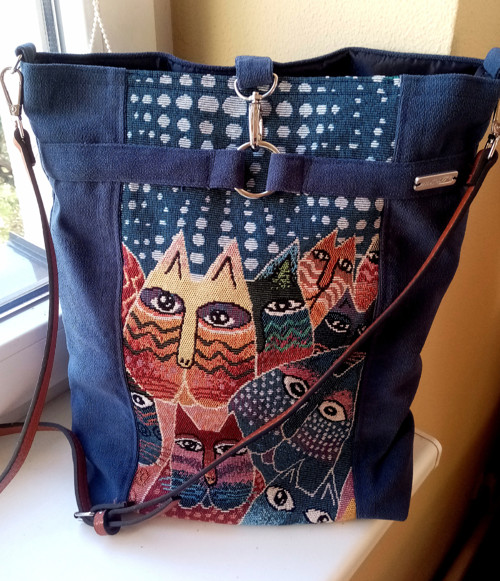 Zvědavé kočky - crossbody — foto 1