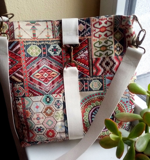 Kabelka nebo crossbody — foto 1