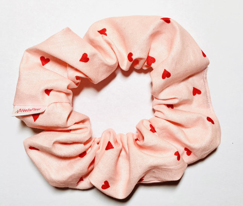 Scrunchie - růžová s červenými srdíčky — foto 1