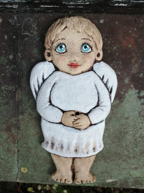 Andílek buclatý , reliéf — foto 1