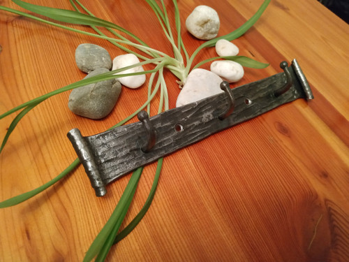 Věšák kovaný — foto 1