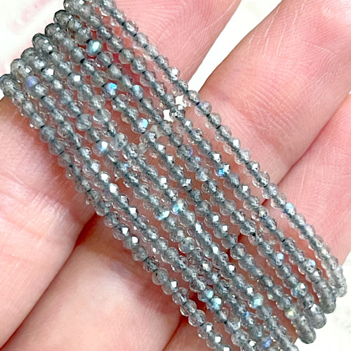 Labradorit dúhový brúsený rondelky / cca 2mm