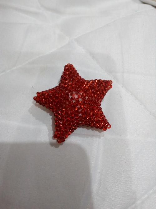 3D hvězda tmavě červená
