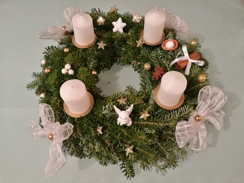 Adventní věneček v barvě na přání