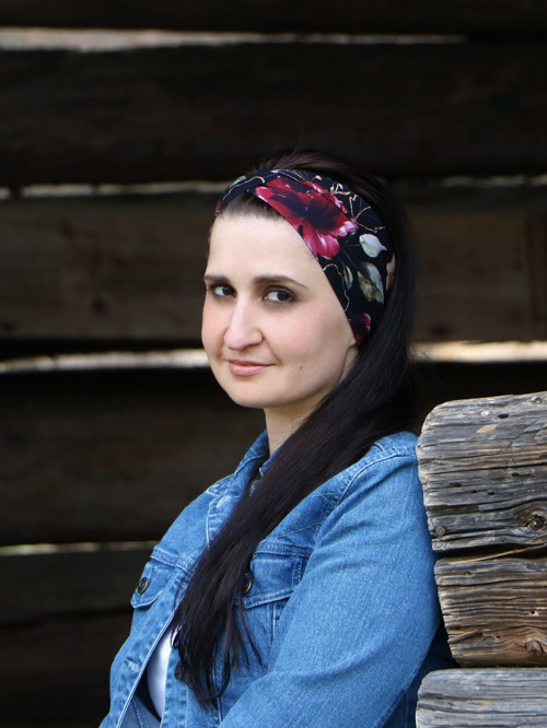 Prekrížená úpletová čelenka romance black