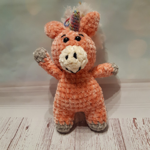 Unicorn Růženka - Háčkovaná hračka — foto 1